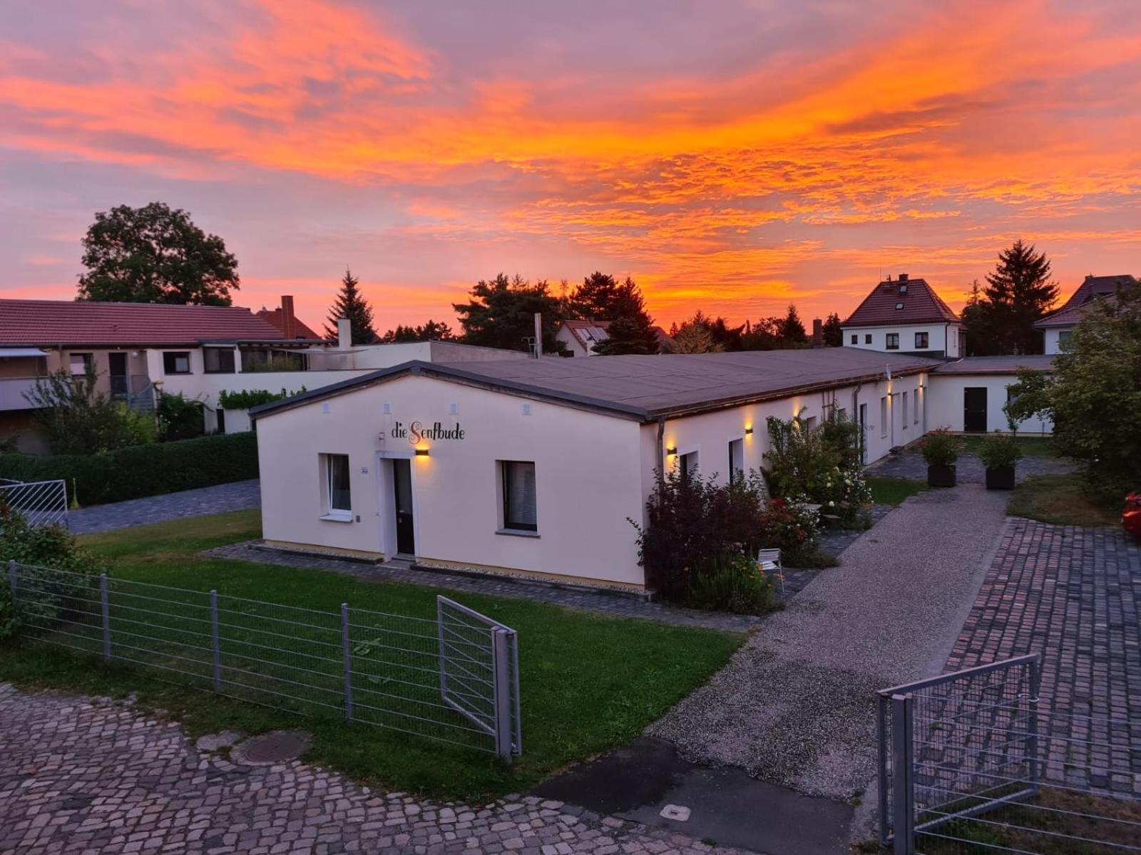 Die Senfbude - Stilvolle & Ruhige Apartments - Parkplatz Inklusive! ไลป์ซิก ภายนอก รูปภาพ